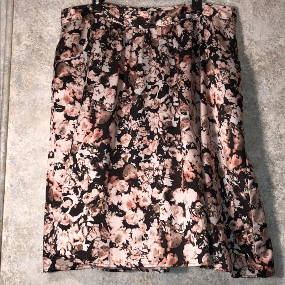 CJ Banks 18W satin skirt, pockets, lined, back zip